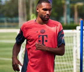 德天空预测拜仁今晚首发：若纳坦-塔、穆勒、博伊、阿兹努在列