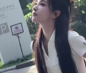 LPL美女解说Rita分享视频：端午安康~