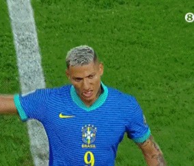 攻势起不来！安切洛蒂换上马丁内利、库尼亚，换下理查利森