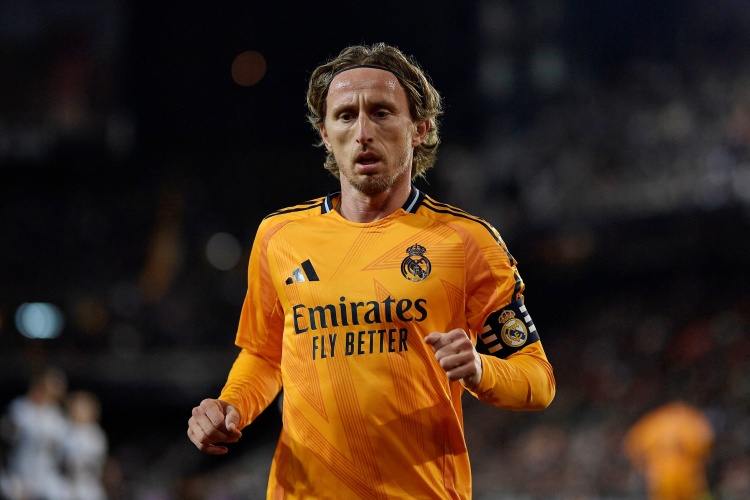 早报:利物浦4-0淘汰热刺,与纽卡会师联赛杯决赛!